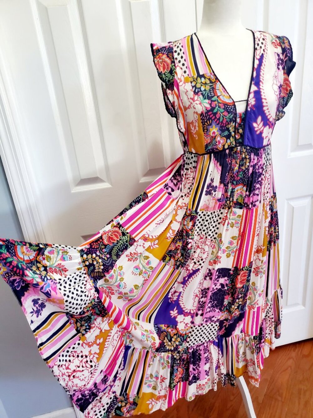 Anthropologie Patchwork Midi Dress Size 8 Boho Floral Stripe V Neck Tiered Color - Picture 2 of 14